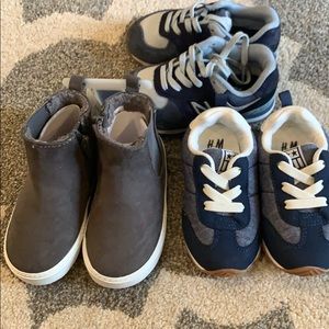 Lot of toddler size 6 and 6.5 shoes
